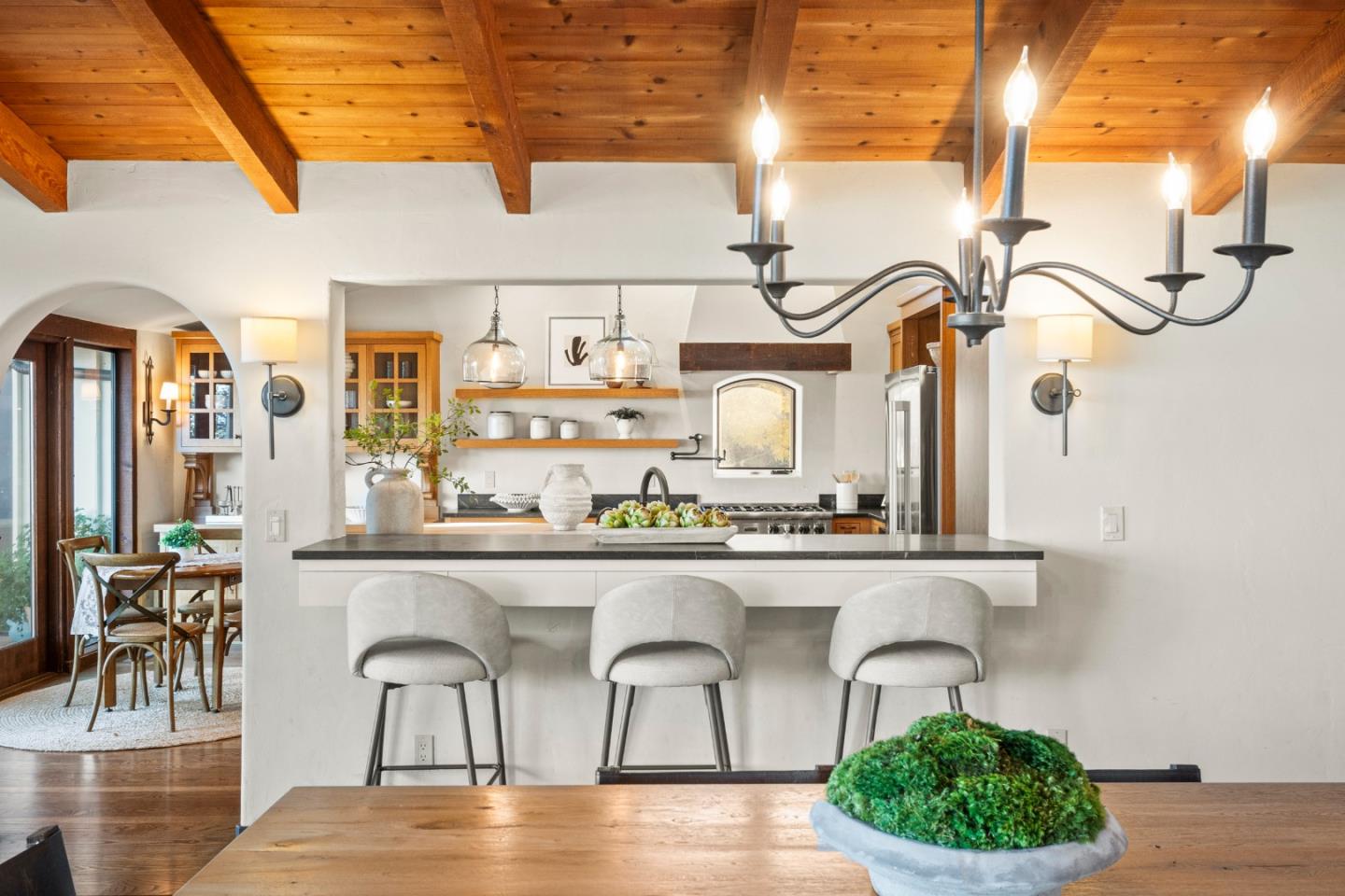 Detail Gallery Image 12 of 33 For 707 Vista Dr, Redwood City,  CA 94062 - 3 Beds | 3 Baths