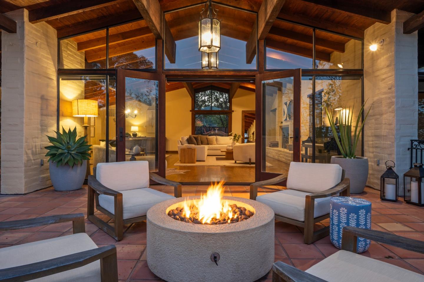 Detail Gallery Image 28 of 33 For 707 Vista Dr, Redwood City,  CA 94062 - 3 Beds | 3 Baths