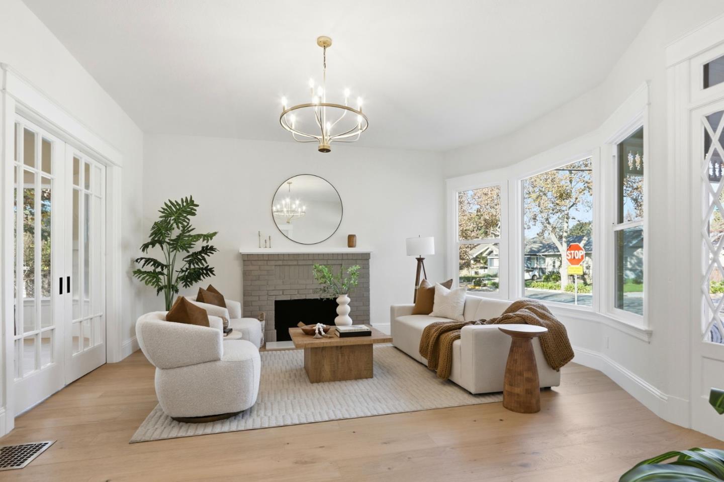 Detail Gallery Image 12 of 52 For 401 S 13th St, San Jose,  CA 95112 - 4 Beds | 2/1 Baths