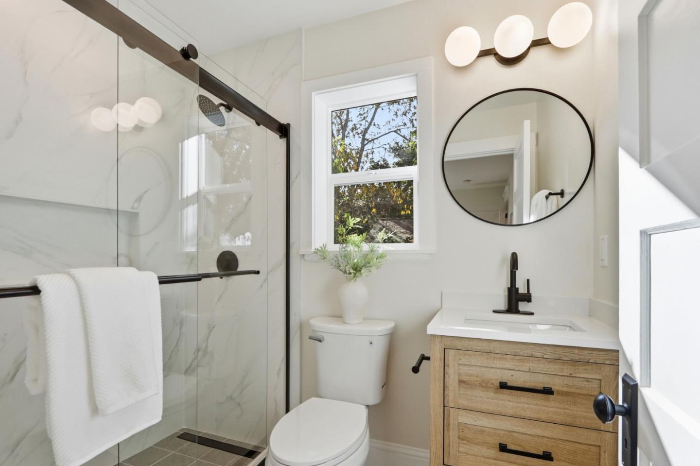 Detail Gallery Image 35 of 52 For 401 S 13th St, San Jose,  CA 95112 - 4 Beds | 2/1 Baths