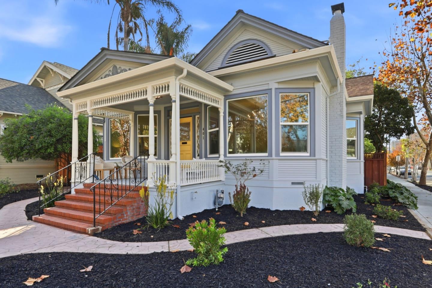 Detail Gallery Image 4 of 52 For 401 S 13th St, San Jose,  CA 95112 - 4 Beds | 2/1 Baths