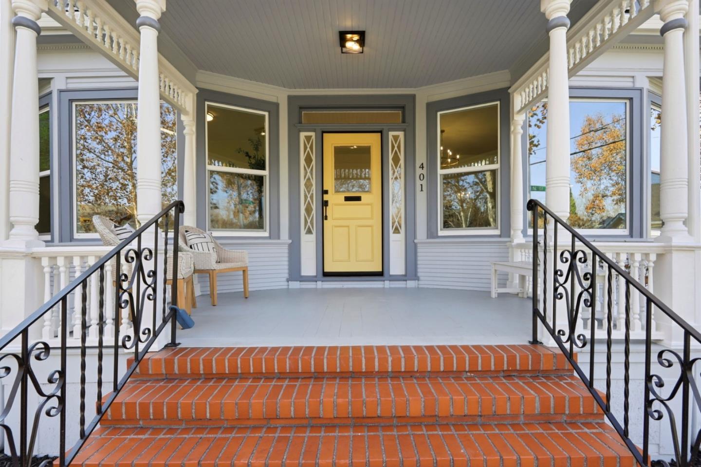 Detail Gallery Image 6 of 52 For 401 S 13th St, San Jose,  CA 95112 - 4 Beds | 2/1 Baths