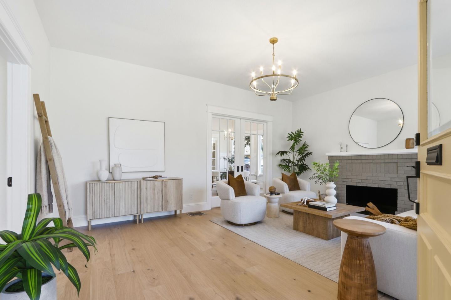 Detail Gallery Image 7 of 52 For 401 S 13th St, San Jose,  CA 95112 - 4 Beds | 2/1 Baths