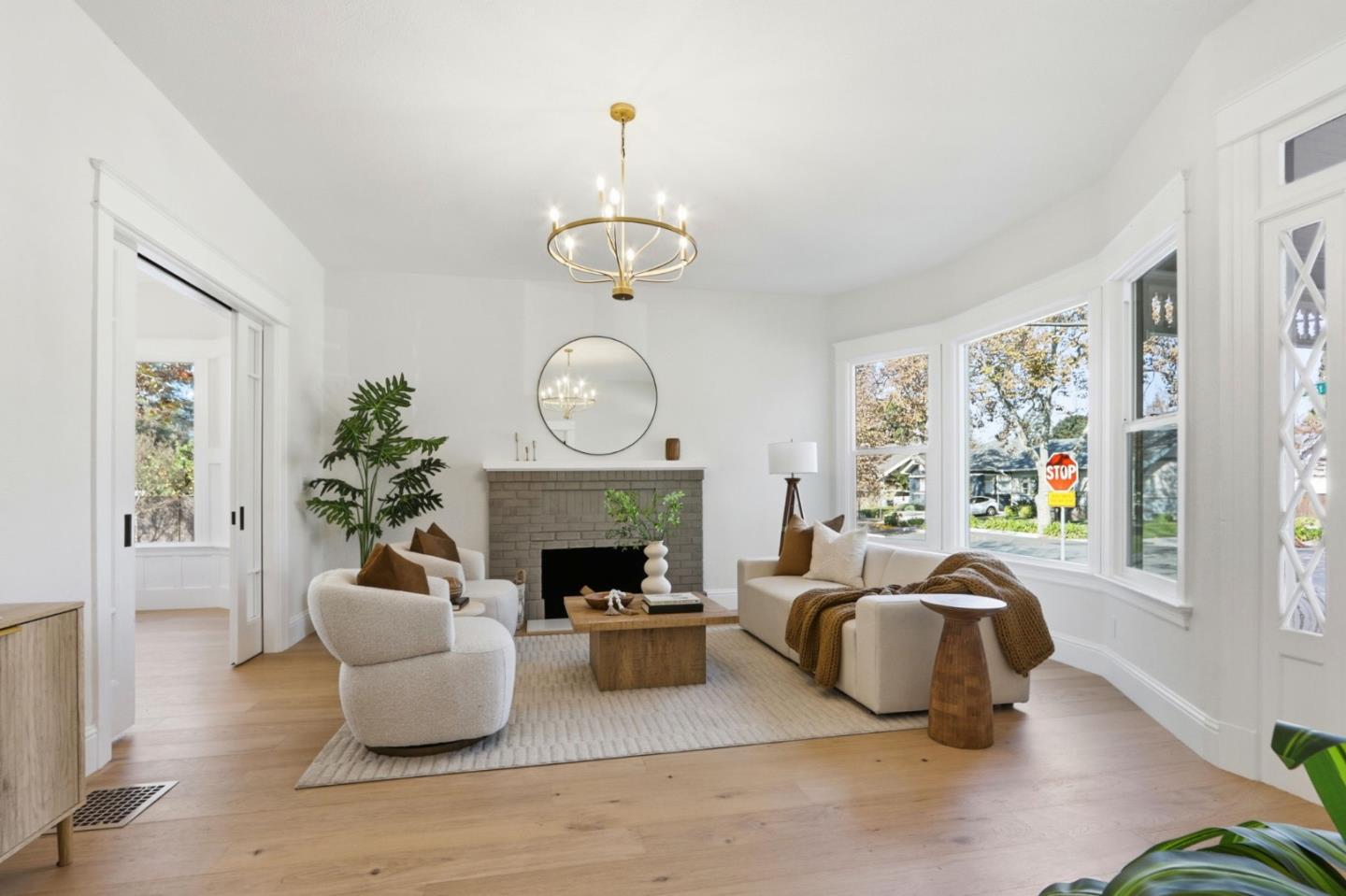 Detail Gallery Image 9 of 52 For 401 S 13th St, San Jose,  CA 95112 - 4 Beds | 2/1 Baths