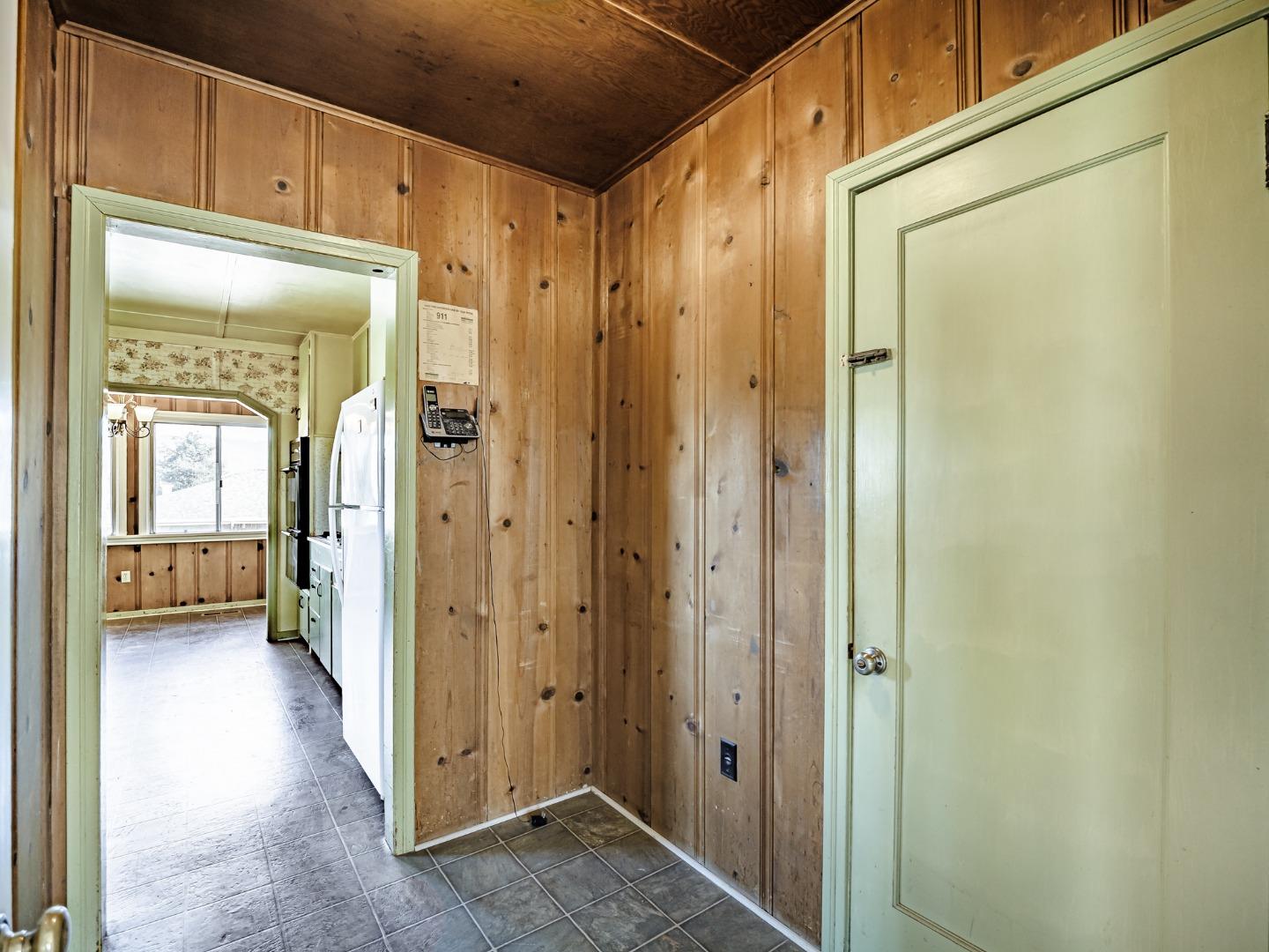 Detail Gallery Image 14 of 50 For 35 Sycamore St, Watsonville,  CA 95076 - 4 Beds | 1/1 Baths