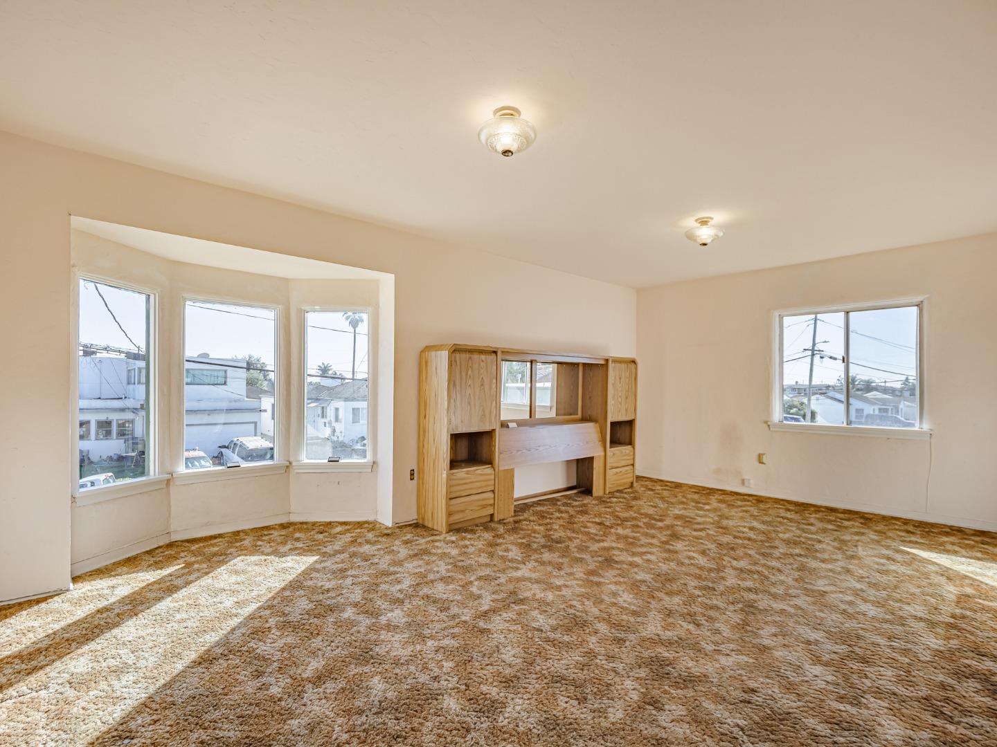 Detail Gallery Image 32 of 50 For 35 Sycamore St, Watsonville,  CA 95076 - 4 Beds | 1/1 Baths