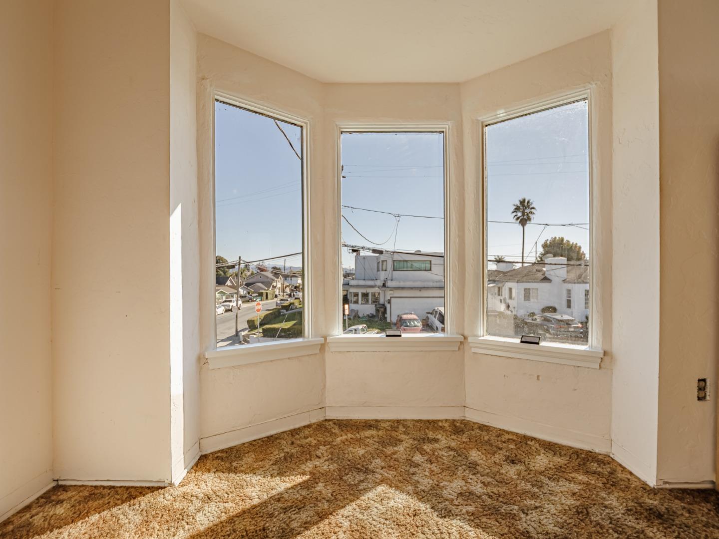 Detail Gallery Image 33 of 50 For 35 Sycamore St, Watsonville,  CA 95076 - 4 Beds | 1/1 Baths