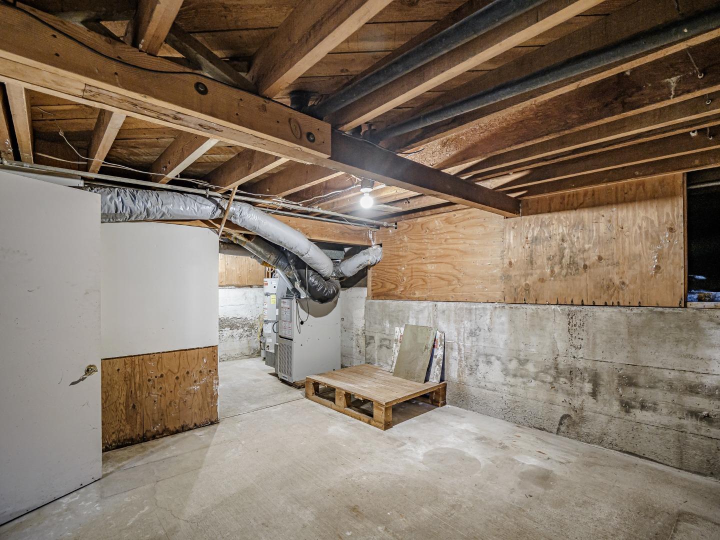 Detail Gallery Image 45 of 50 For 35 Sycamore St, Watsonville,  CA 95076 - 4 Beds | 1/1 Baths