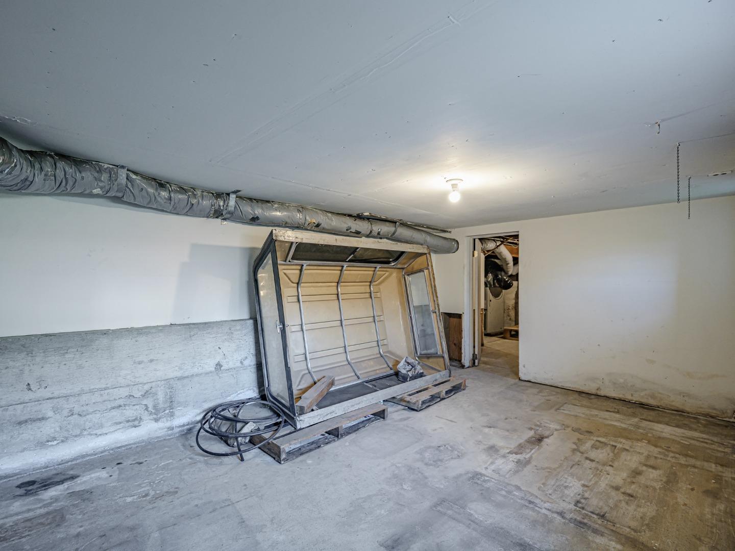 Detail Gallery Image 48 of 50 For 35 Sycamore St, Watsonville,  CA 95076 - 4 Beds | 1/1 Baths