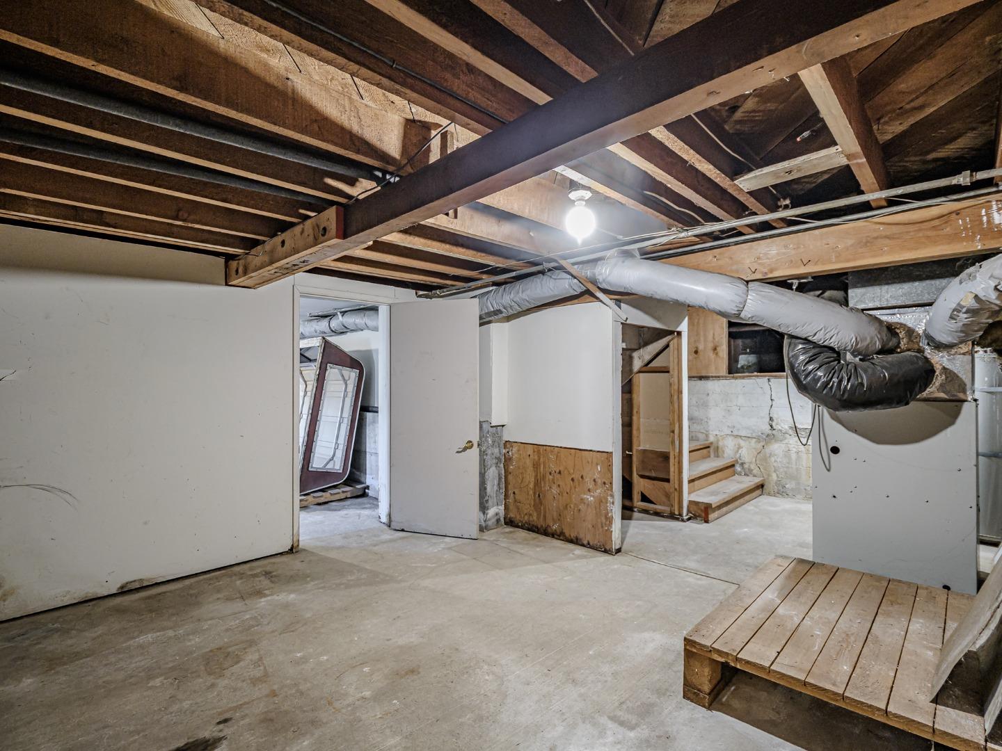 Detail Gallery Image 49 of 50 For 35 Sycamore St, Watsonville,  CA 95076 - 4 Beds | 1/1 Baths