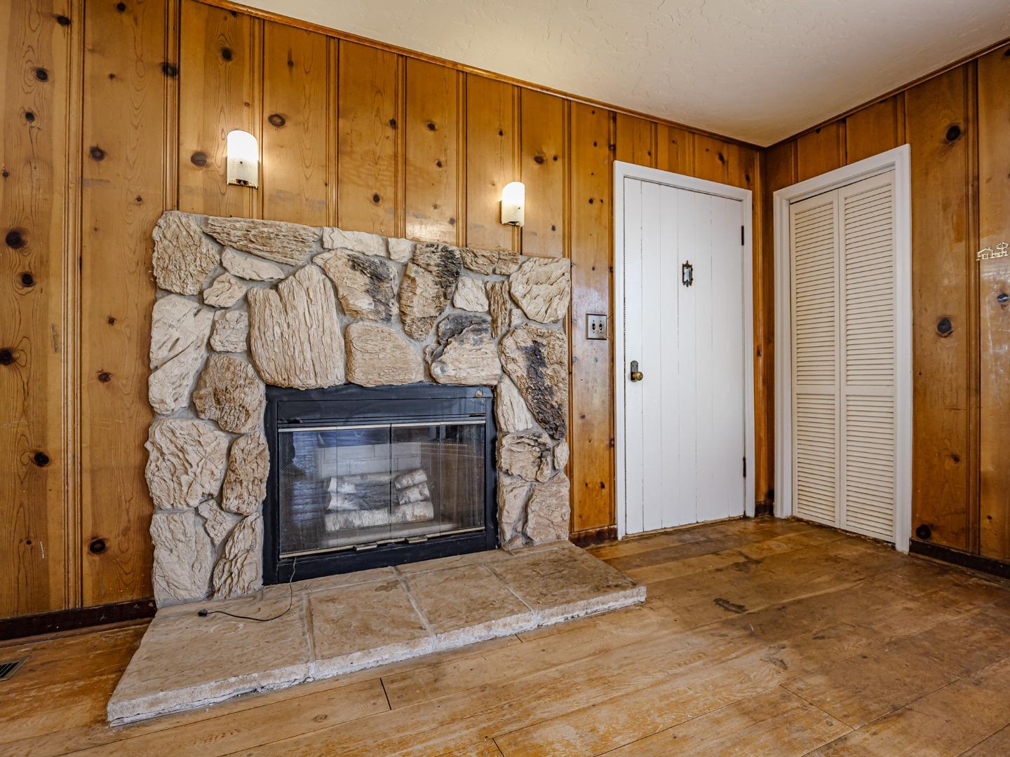 Detail Gallery Image 7 of 50 For 35 Sycamore St, Watsonville,  CA 95076 - 4 Beds | 1/1 Baths