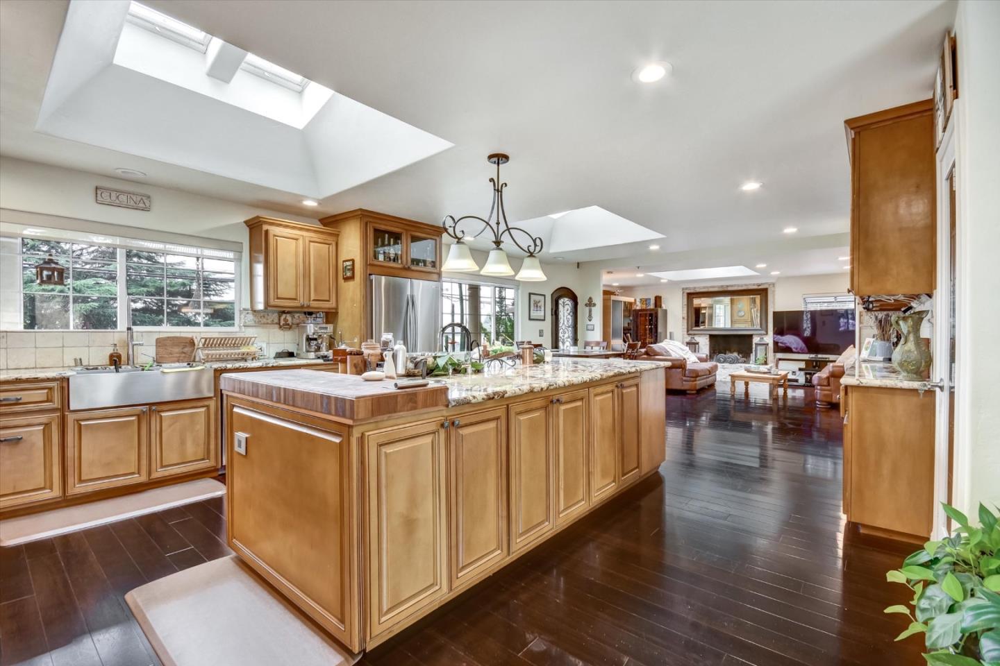 Detail Gallery Image 11 of 61 For 372 Fleming Ave, San Jose,  CA 95127 - 4 Beds | 2 Baths