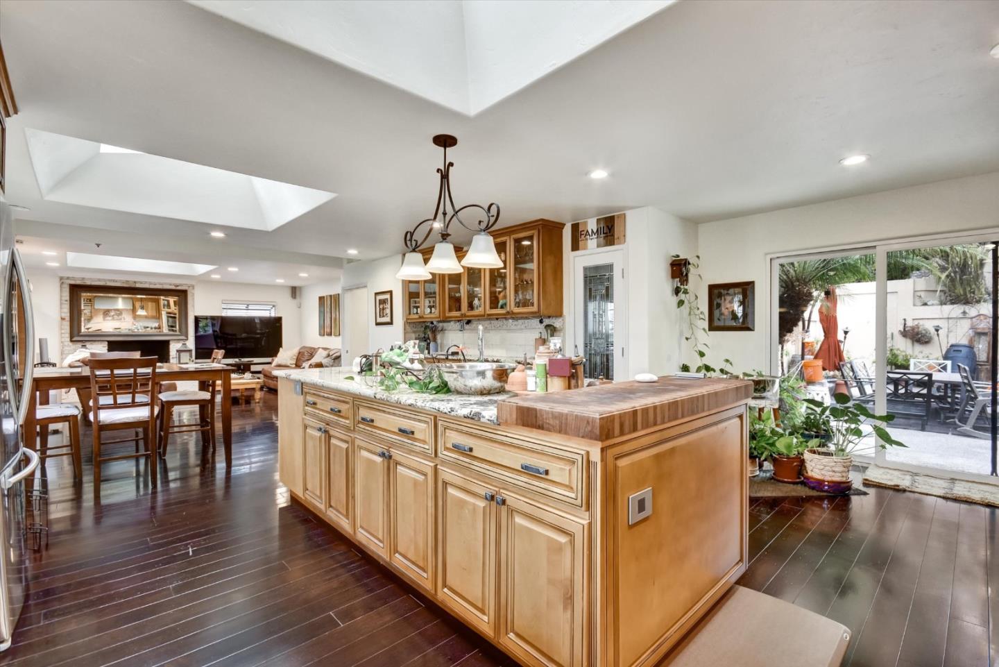 Detail Gallery Image 12 of 61 For 372 Fleming Ave, San Jose,  CA 95127 - 4 Beds | 2 Baths