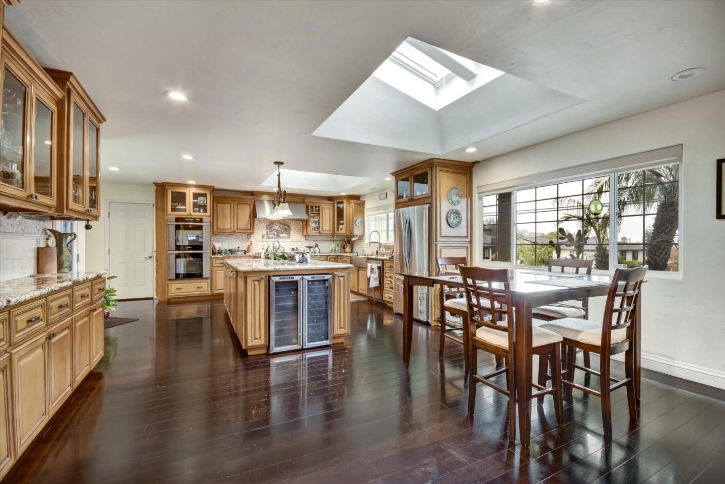 Detail Gallery Image 13 of 61 For 372 Fleming Ave, San Jose,  CA 95127 - 4 Beds | 2 Baths