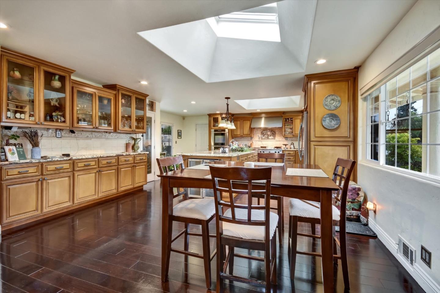 Detail Gallery Image 15 of 61 For 372 Fleming Ave, San Jose,  CA 95127 - 4 Beds | 2 Baths