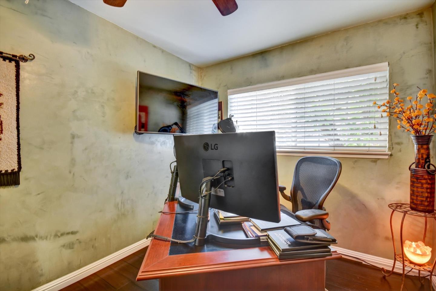 Detail Gallery Image 21 of 61 For 372 Fleming Ave, San Jose,  CA 95127 - 4 Beds | 2 Baths