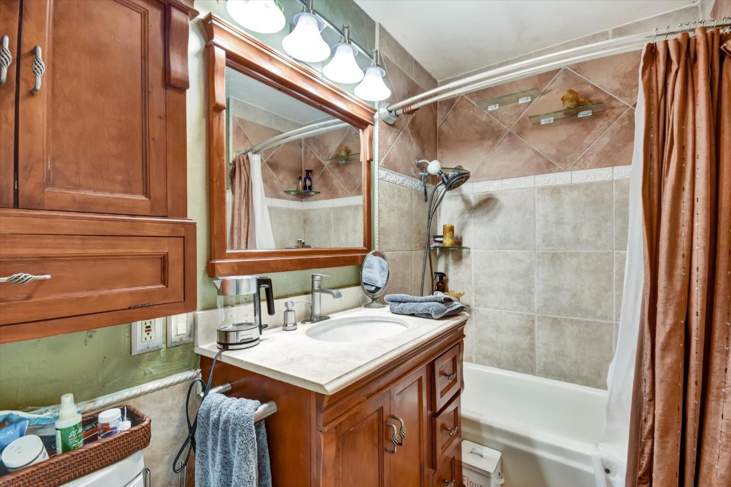 Detail Gallery Image 25 of 61 For 372 Fleming Ave, San Jose,  CA 95127 - 4 Beds | 2 Baths