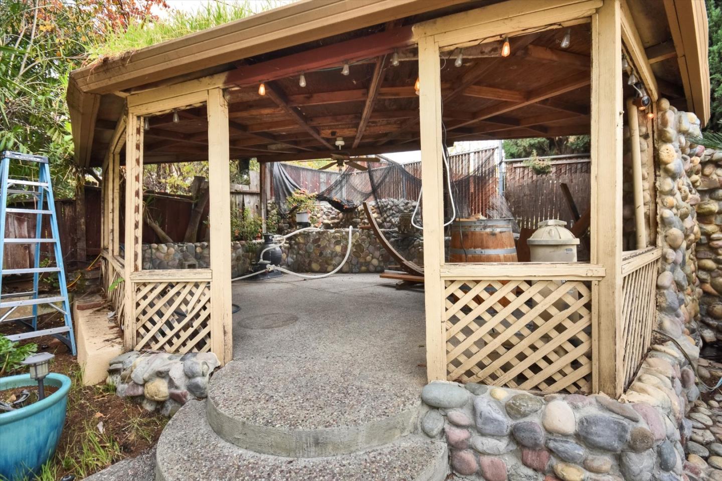 Detail Gallery Image 32 of 61 For 372 Fleming Ave, San Jose,  CA 95127 - 4 Beds | 2 Baths