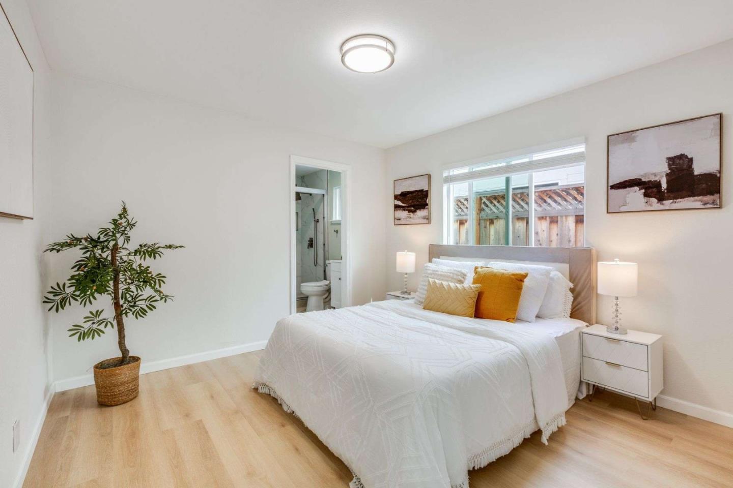 Detail Gallery Image 11 of 18 For 86 N Claremont Ave, San Jose,  CA 95127 - 4 Beds | 4 Baths