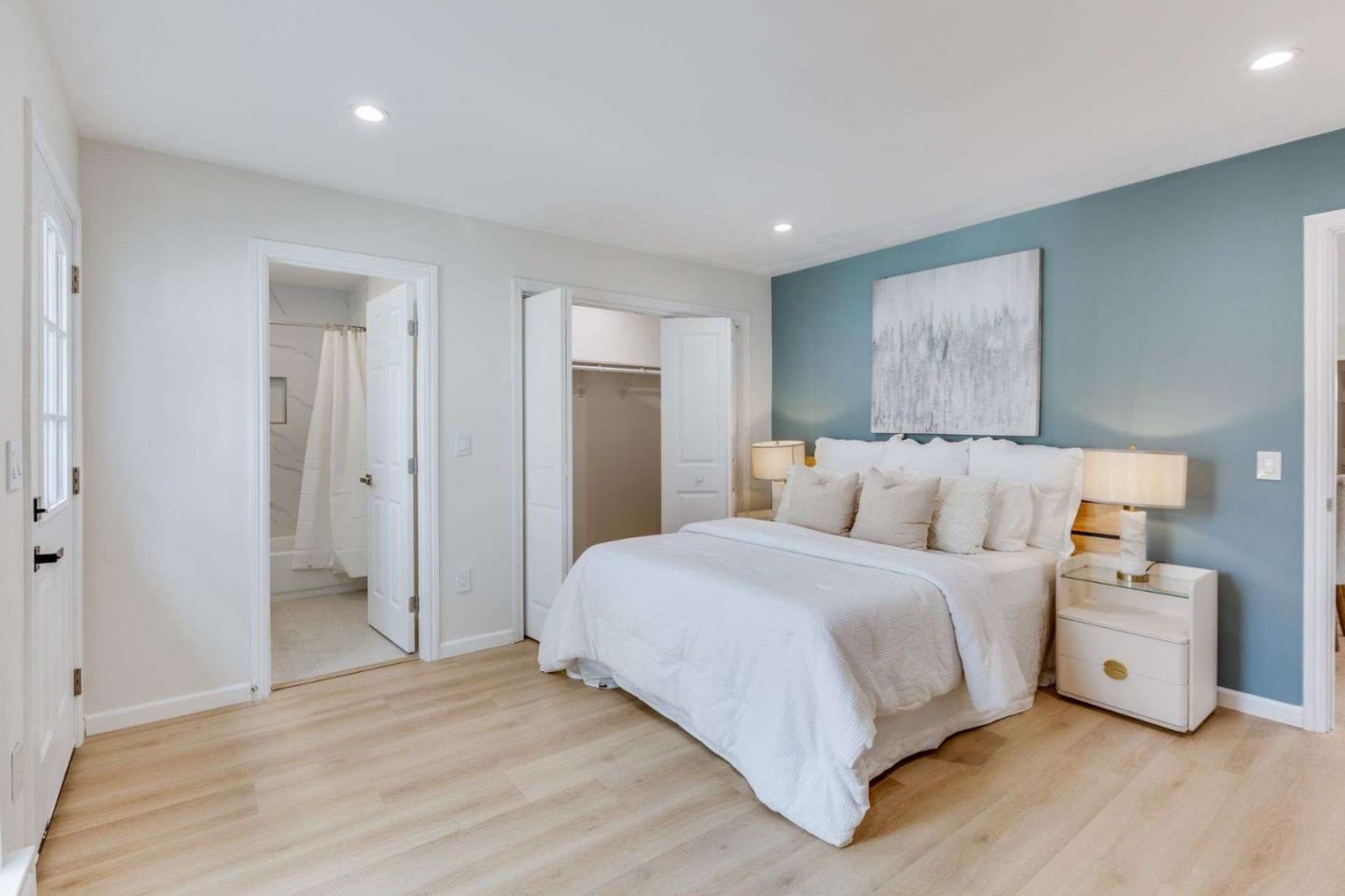 Detail Gallery Image 13 of 18 For 86 N Claremont Ave, San Jose,  CA 95127 - 4 Beds | 4 Baths