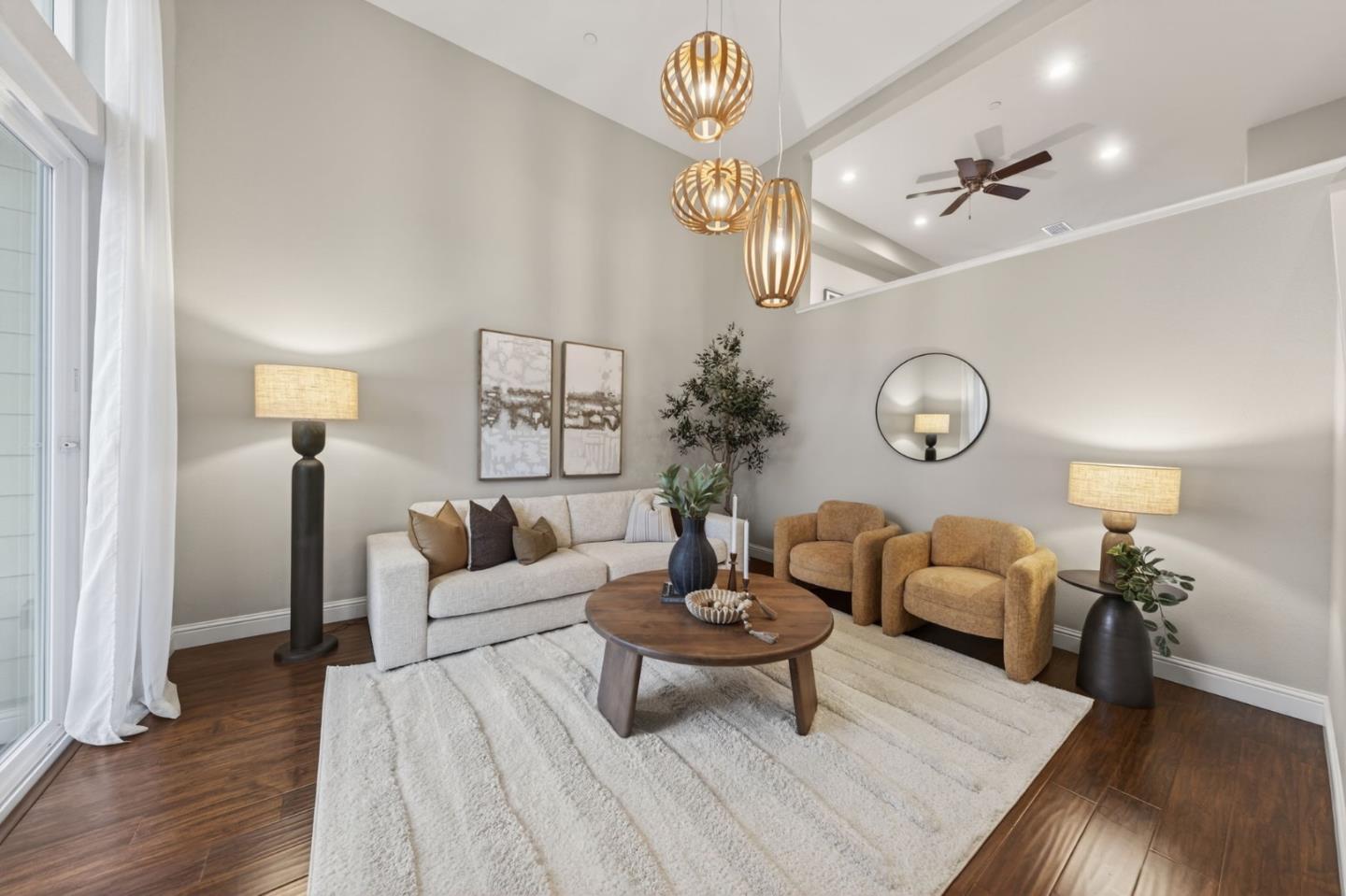 Detail Gallery Image 5 of 44 For 18540 Garnet Ln, Morgan Hill,  CA 95037 - 3 Beds | 3 Baths