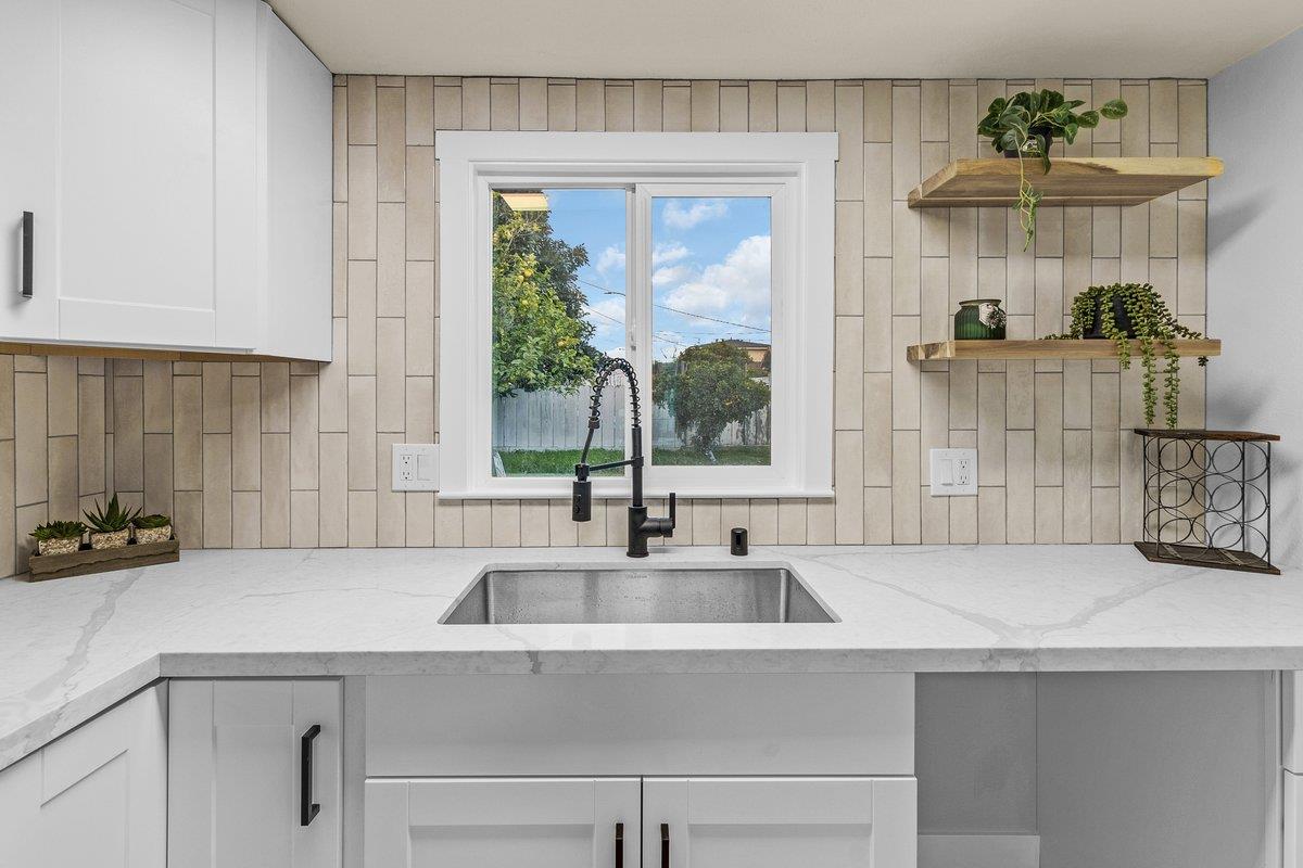 Detail Gallery Image 14 of 38 For 129 N Filice St, Salinas,  CA 93905 - 2 Beds | 1 Baths