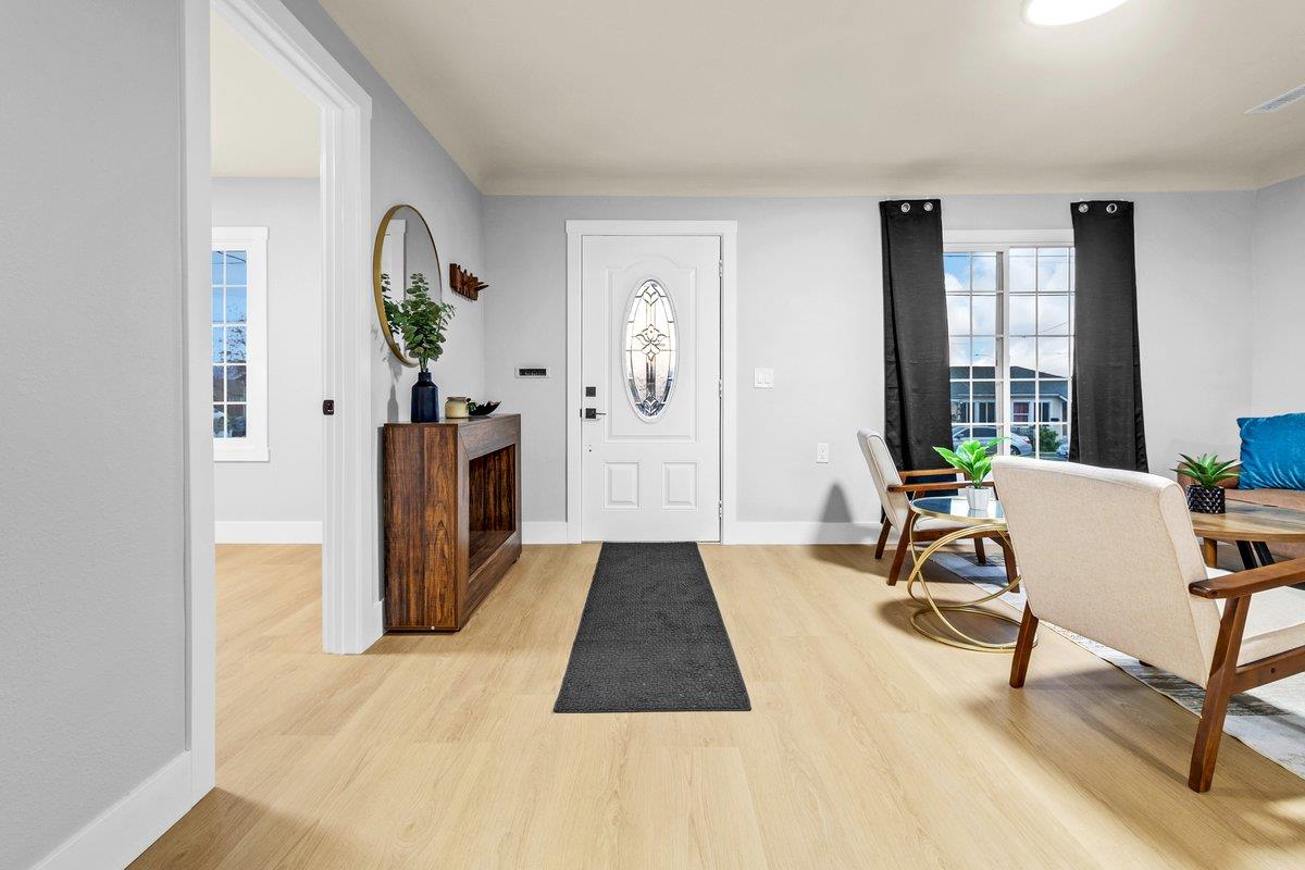 Detail Gallery Image 7 of 38 For 129 N Filice St, Salinas,  CA 93905 - 2 Beds | 1 Baths