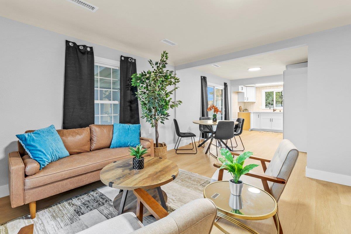 Detail Gallery Image 8 of 38 For 129 N Filice St, Salinas,  CA 93905 - 2 Beds | 1 Baths