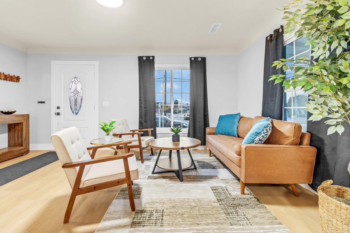 Detail Gallery Image 9 of 38 For 129 N Filice St, Salinas,  CA 93905 - 2 Beds | 1 Baths