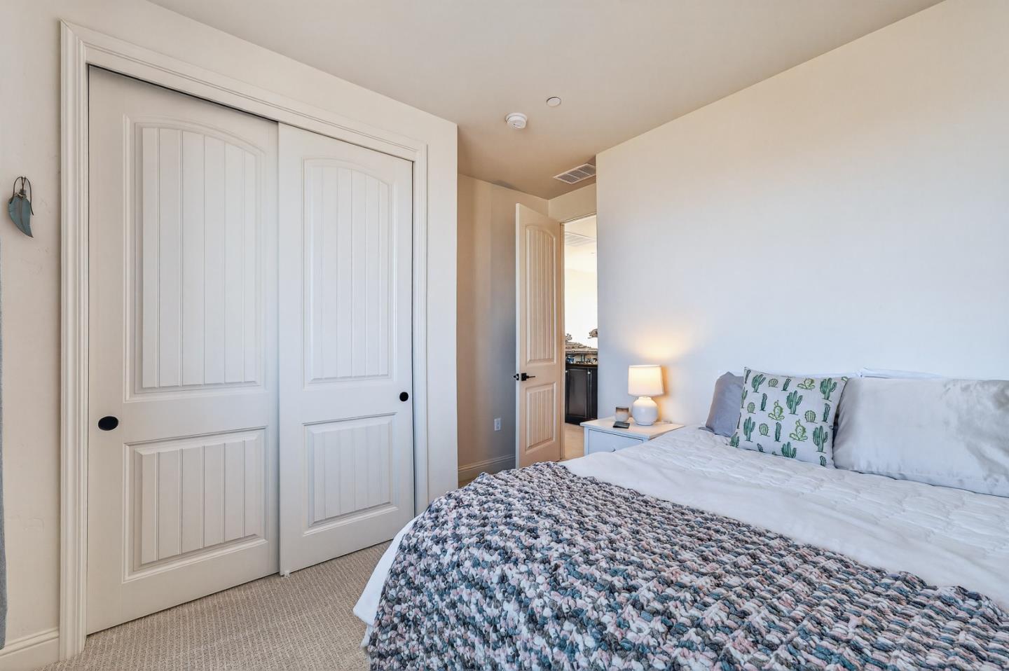 Detail Gallery Image 20 of 37 For 585 Santa Lucia Way, Marina,  CA 93933 - 4 Beds | 3 Baths