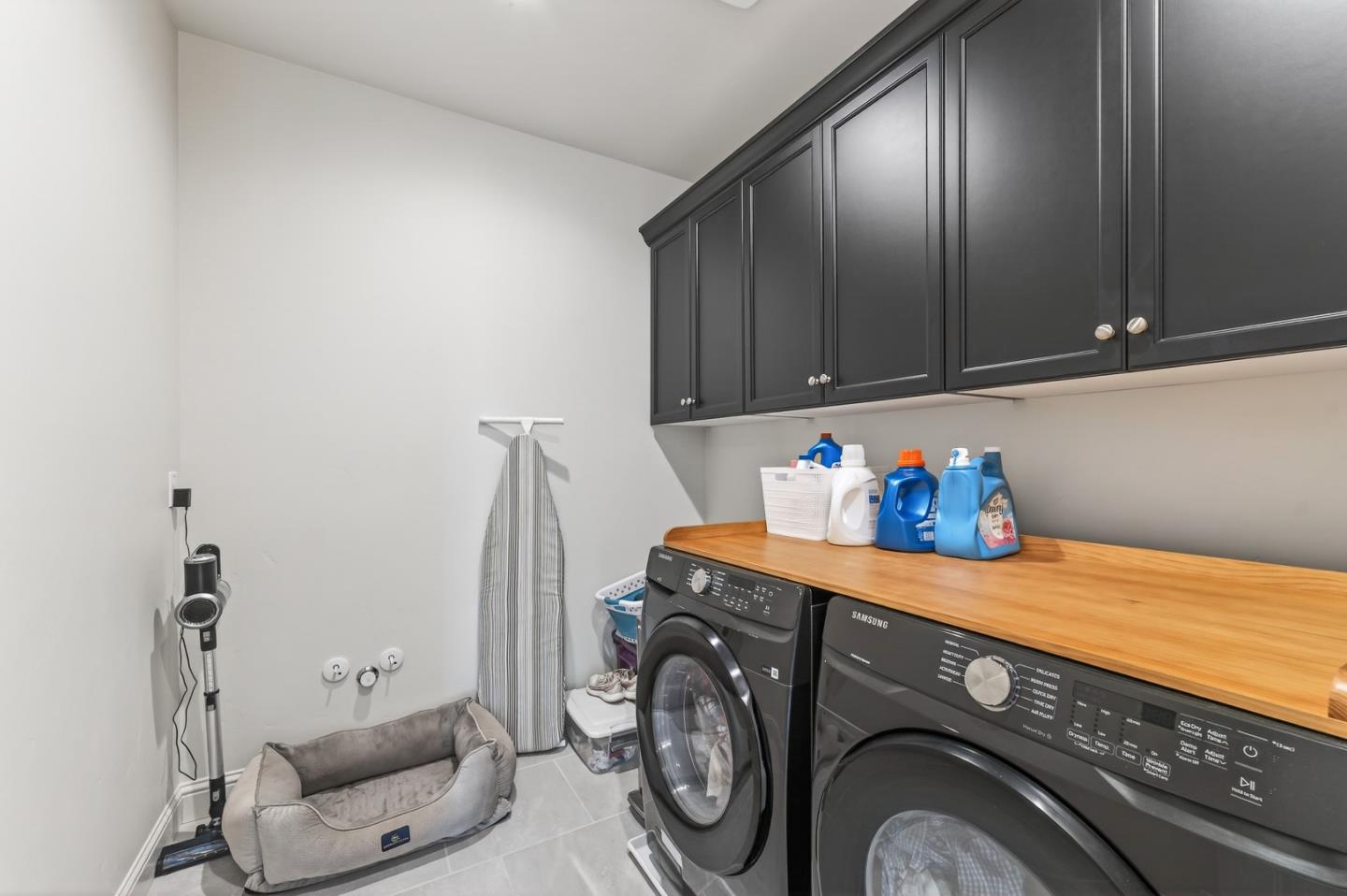 Detail Gallery Image 27 of 37 For 585 Santa Lucia Way, Marina,  CA 93933 - 4 Beds | 3 Baths