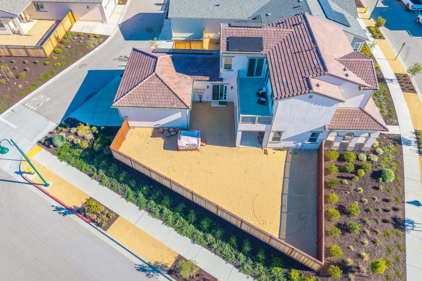 Detail Gallery Image 30 of 37 For 585 Santa Lucia Way, Marina,  CA 93933 - 4 Beds | 3 Baths