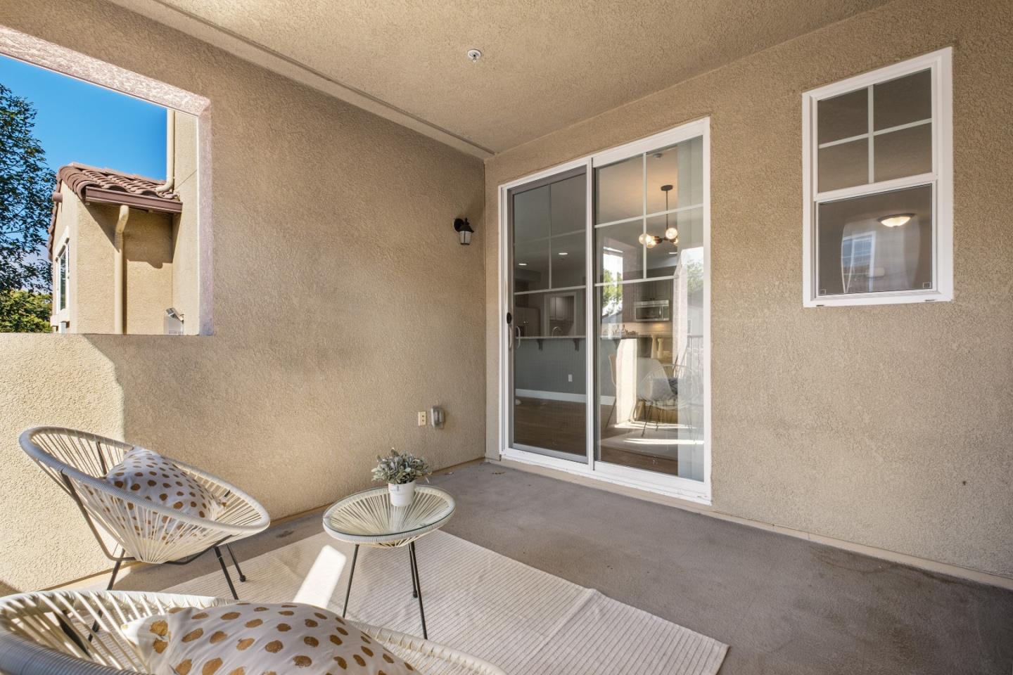 Detail Gallery Image 10 of 48 For 1339 Marcello Dr, San Jose,  CA 95131 - 2 Beds | 2/1 Baths