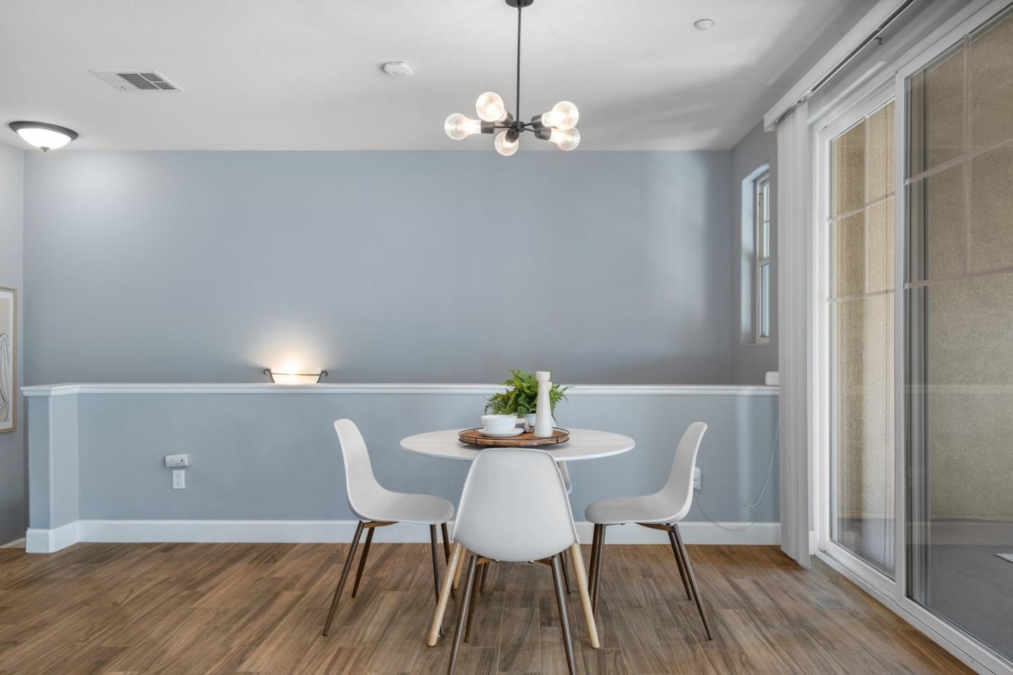 Detail Gallery Image 14 of 48 For 1339 Marcello Dr, San Jose,  CA 95131 - 2 Beds | 2/1 Baths