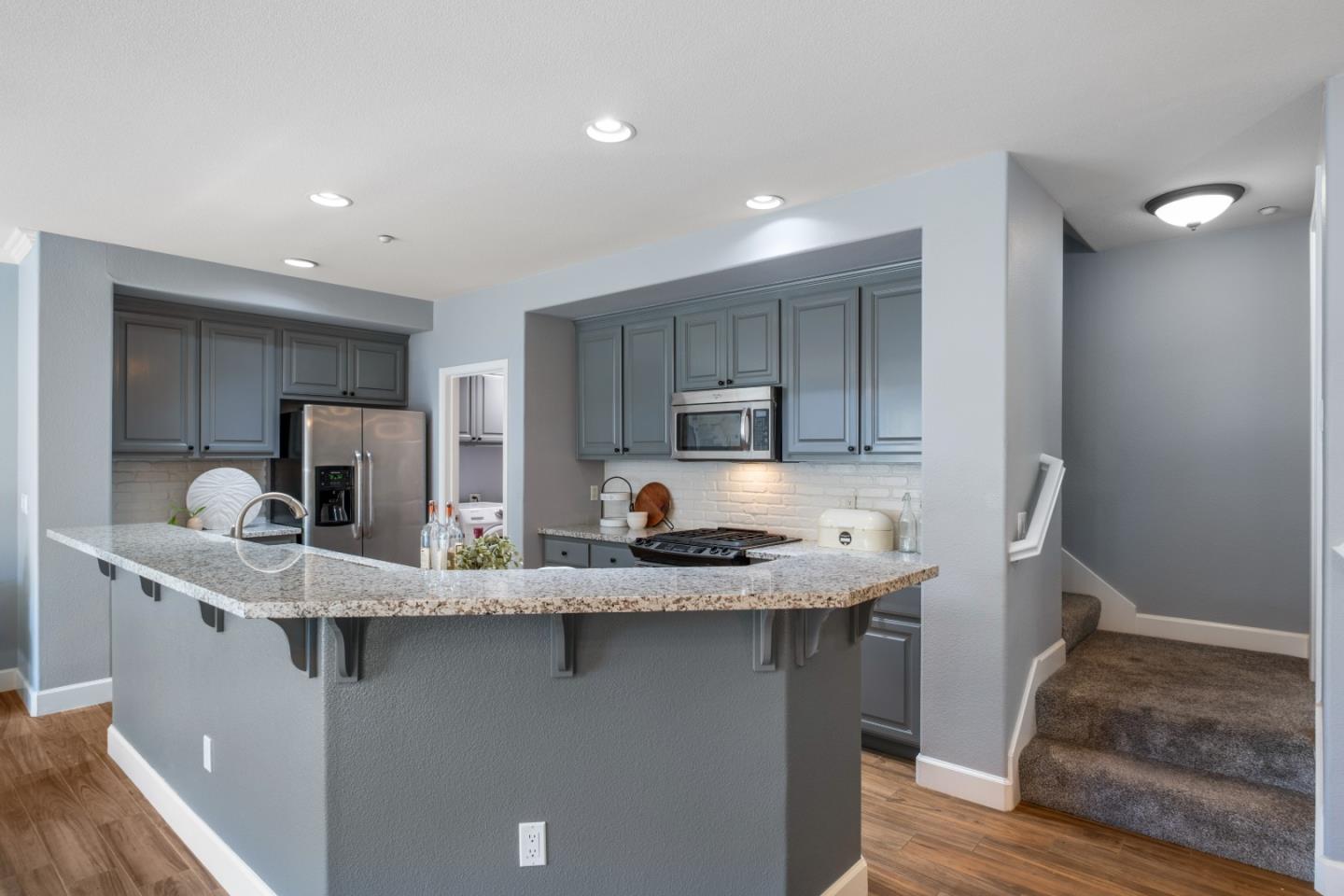 Detail Gallery Image 17 of 48 For 1339 Marcello Dr, San Jose,  CA 95131 - 2 Beds | 2/1 Baths