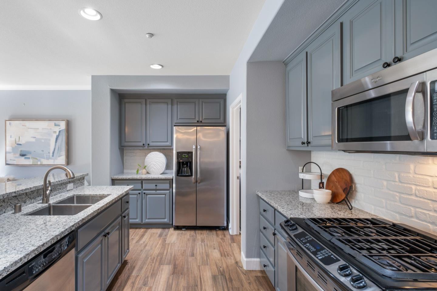 Detail Gallery Image 22 of 48 For 1339 Marcello Dr, San Jose,  CA 95131 - 2 Beds | 2/1 Baths