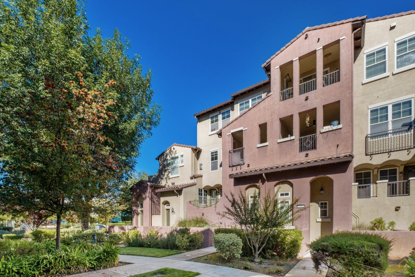 Detail Gallery Image 39 of 48 For 1339 Marcello Dr, San Jose,  CA 95131 - 2 Beds | 2/1 Baths