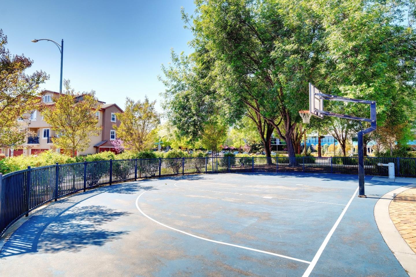 Detail Gallery Image 44 of 48 For 1339 Marcello Dr, San Jose,  CA 95131 - 2 Beds | 2/1 Baths