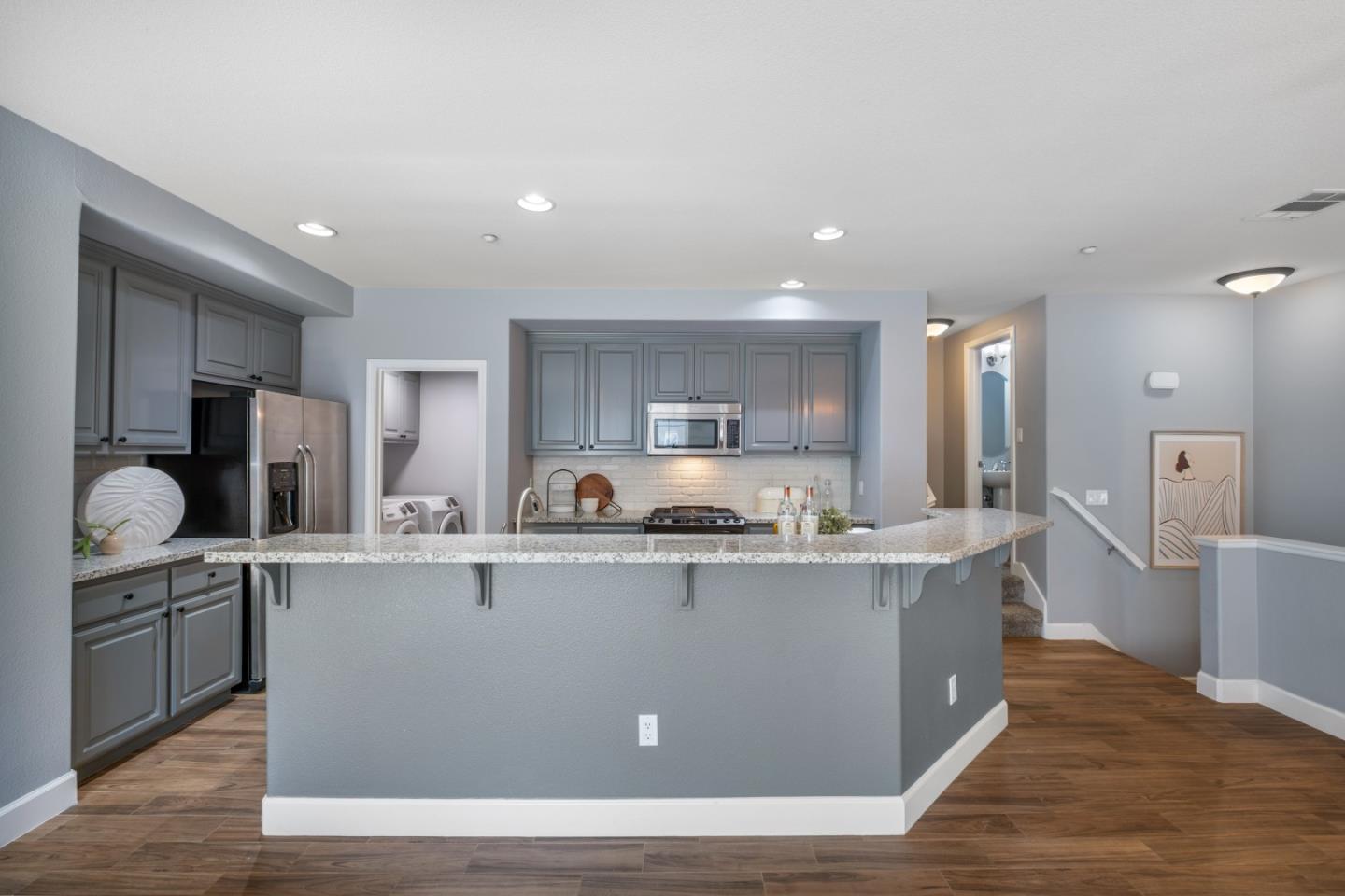 Detail Gallery Image 6 of 48 For 1339 Marcello Dr, San Jose,  CA 95131 - 2 Beds | 2/1 Baths