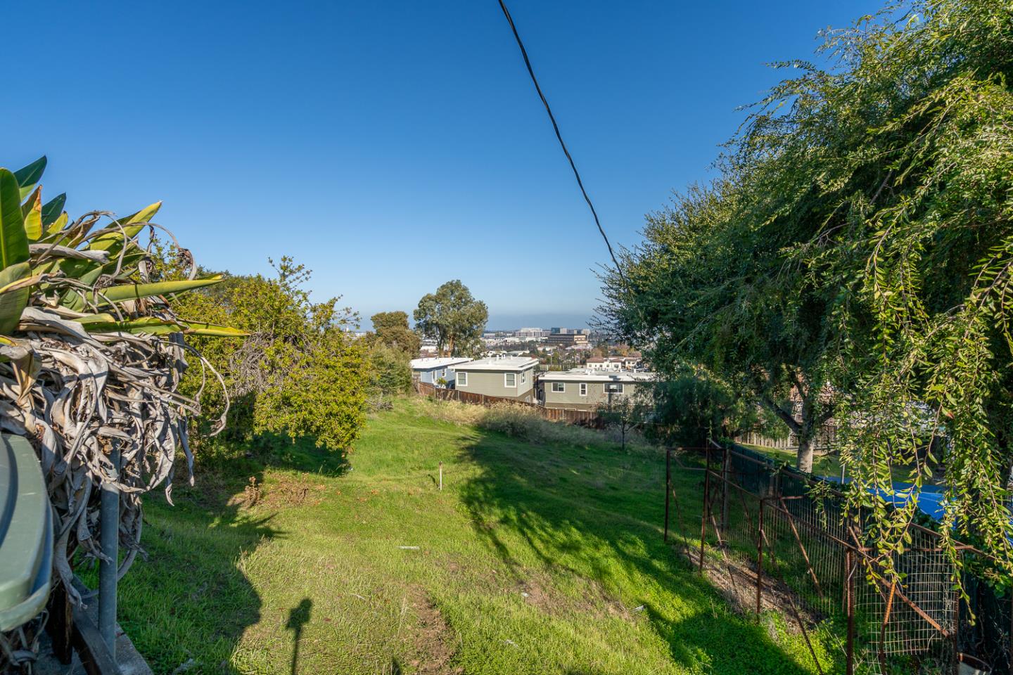 Detail Gallery Image 6 of 13 For 265 Chestnut St, San Carlos,  CA 94070 - 3 Beds | 1 Baths