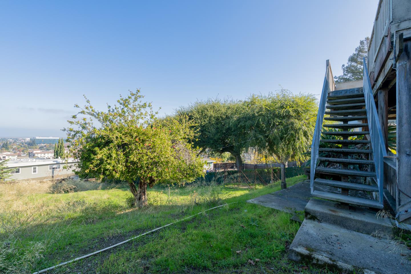 Detail Gallery Image 7 of 13 For 265 Chestnut St, San Carlos,  CA 94070 - 3 Beds | 1 Baths