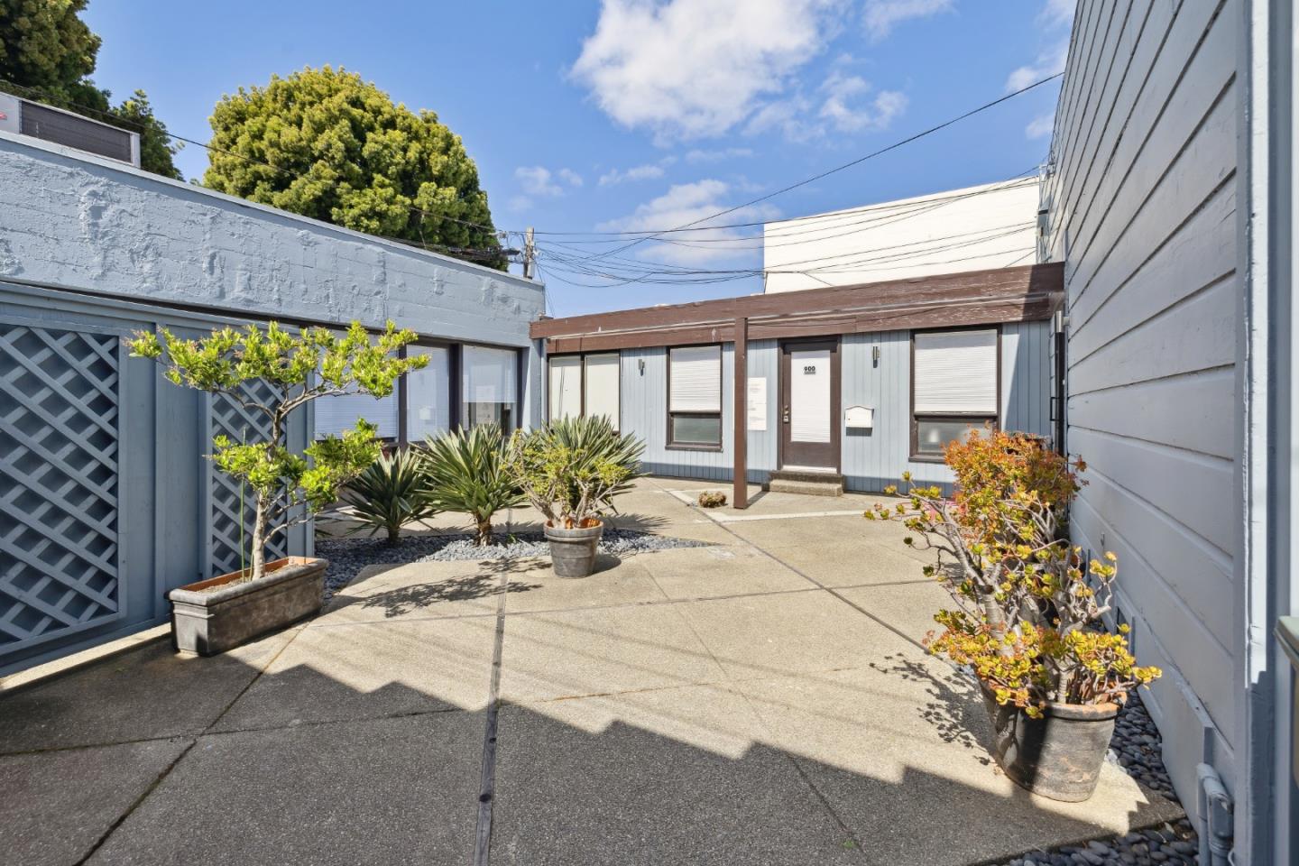 Detail Gallery Image 13 of 22 For 251 Park Rd, Burlingame,  CA 94010 - – Beds | – Baths