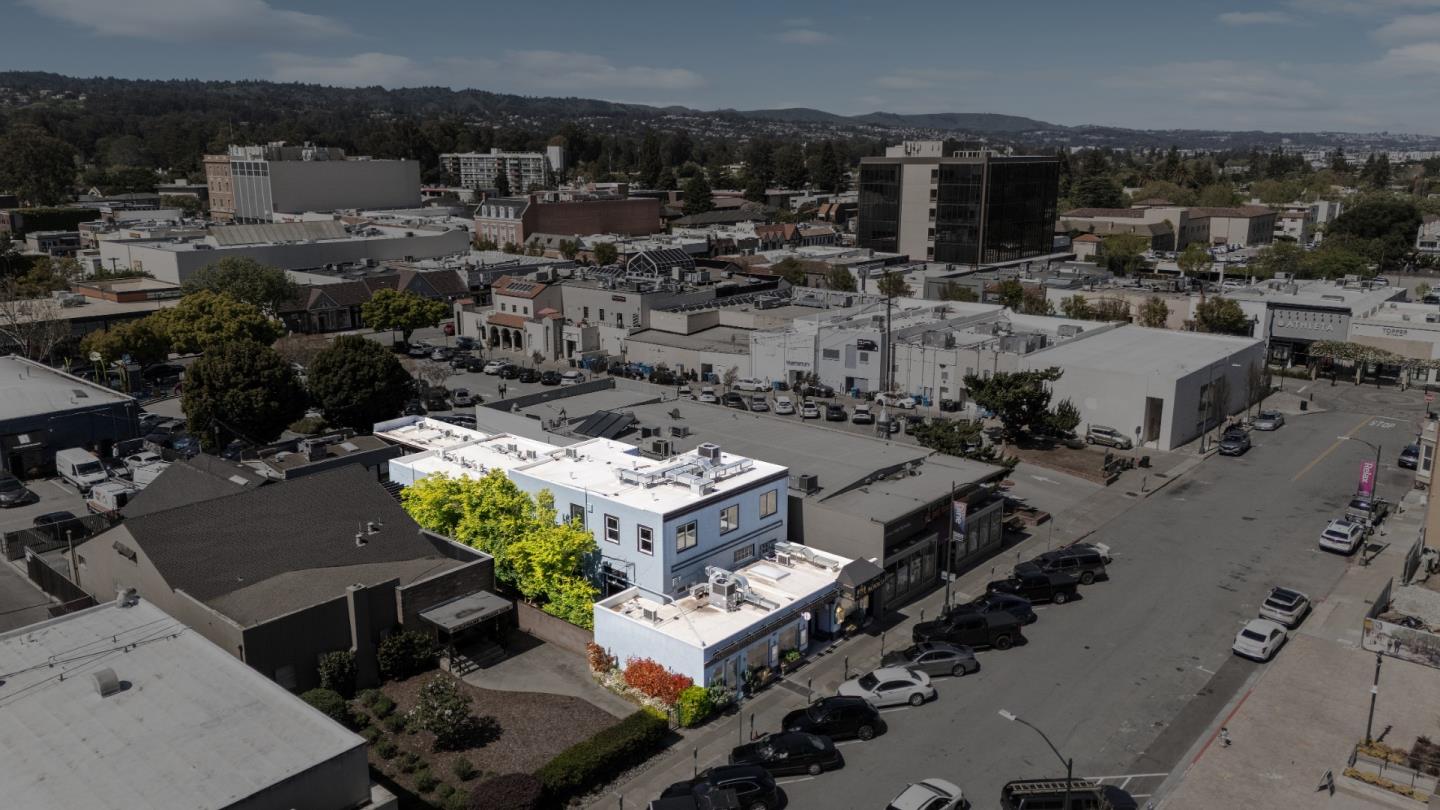 Detail Gallery Image 16 of 22 For 251 Park Rd, Burlingame,  CA 94010 - – Beds | – Baths