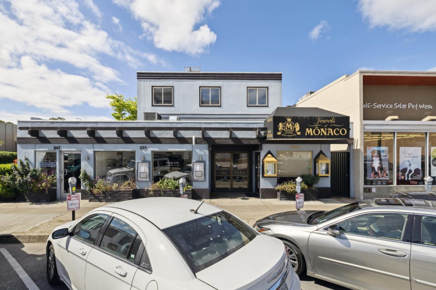 Detail Gallery Image 2 of 22 For 251 Park Rd, Burlingame,  CA 94010 - – Beds | – Baths