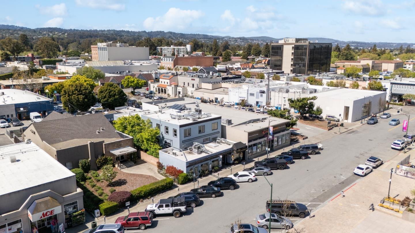 Detail Gallery Image 21 of 22 For 251 Park Rd, Burlingame,  CA 94010 - – Beds | – Baths