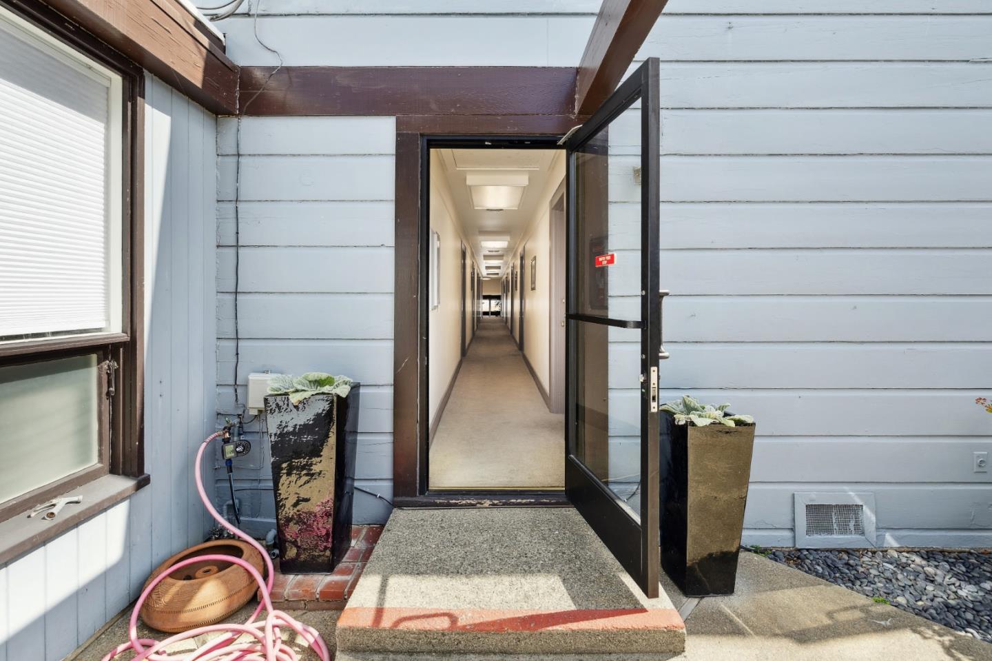 Detail Gallery Image 9 of 22 For 251 Park Rd, Burlingame,  CA 94010 - – Beds | – Baths