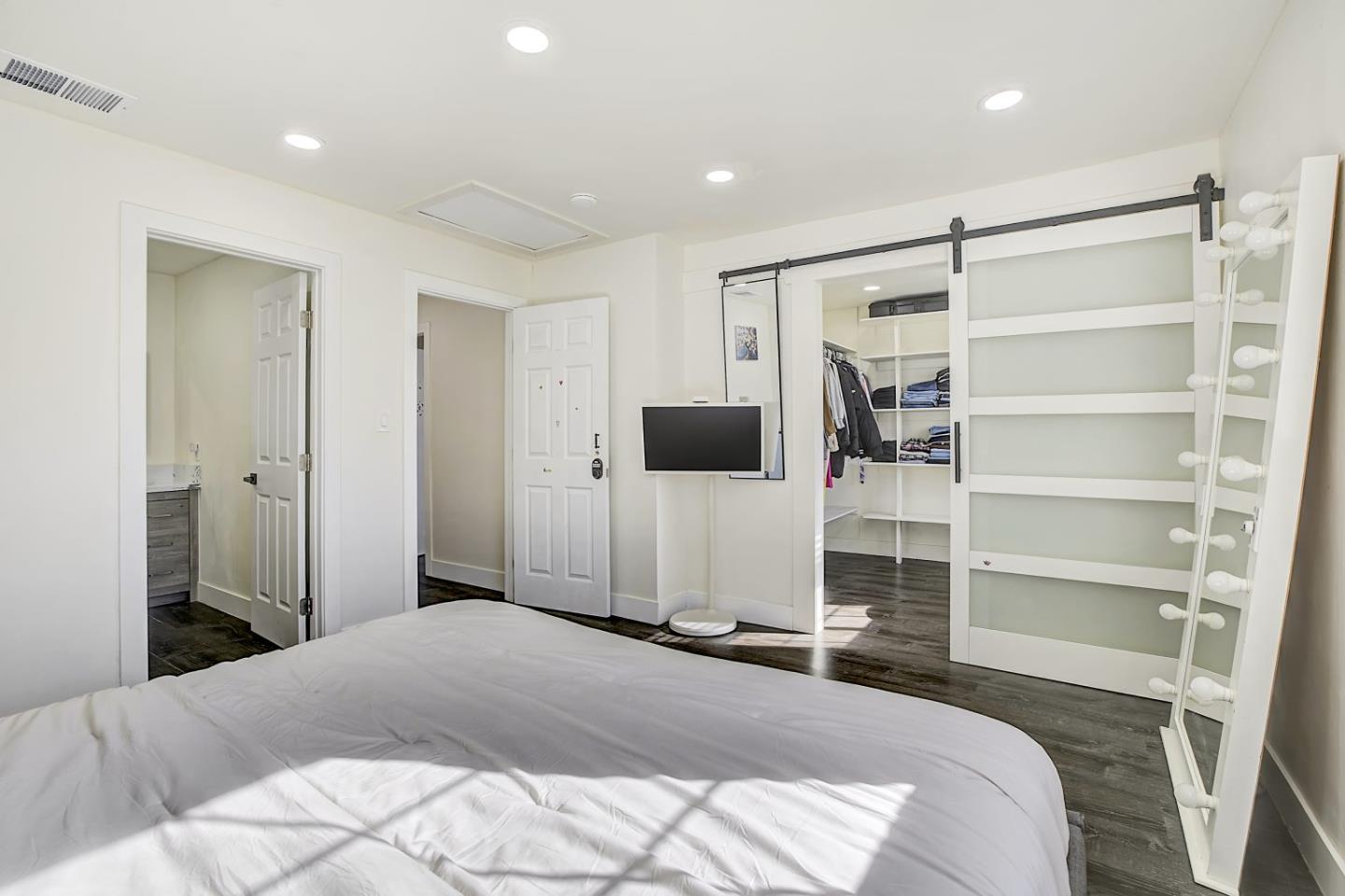 Detail Gallery Image 22 of 39 For 404 El Cajon Dr, San Jose,  CA 95111 - 3 Beds | 2 Baths