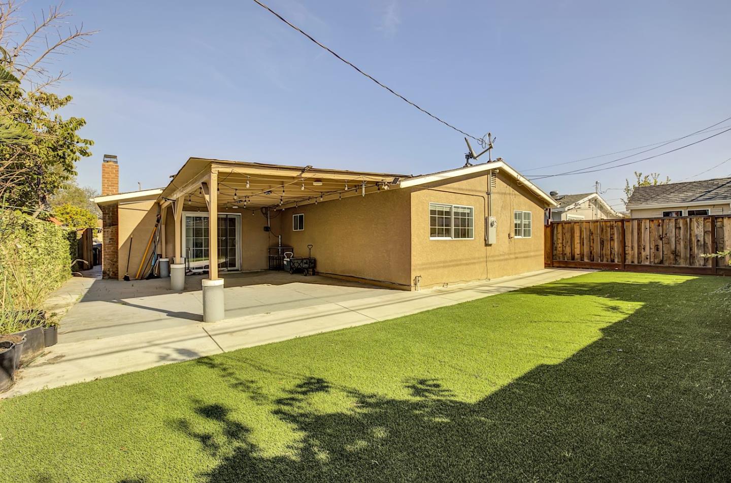 Detail Gallery Image 30 of 39 For 404 El Cajon Dr, San Jose,  CA 95111 - 3 Beds | 2 Baths