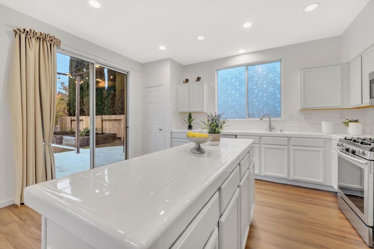 Detail Gallery Image 15 of 49 For 827 Sagewood Ln, Tracy,  CA 95377 - 3 Beds | 2/1 Baths