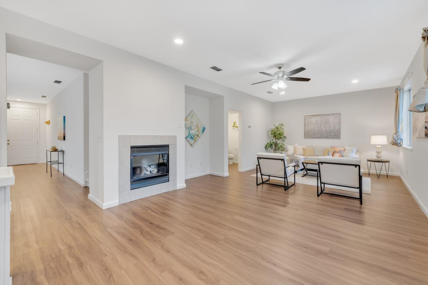 Detail Gallery Image 17 of 49 For 827 Sagewood Ln, Tracy,  CA 95377 - 3 Beds | 2/1 Baths